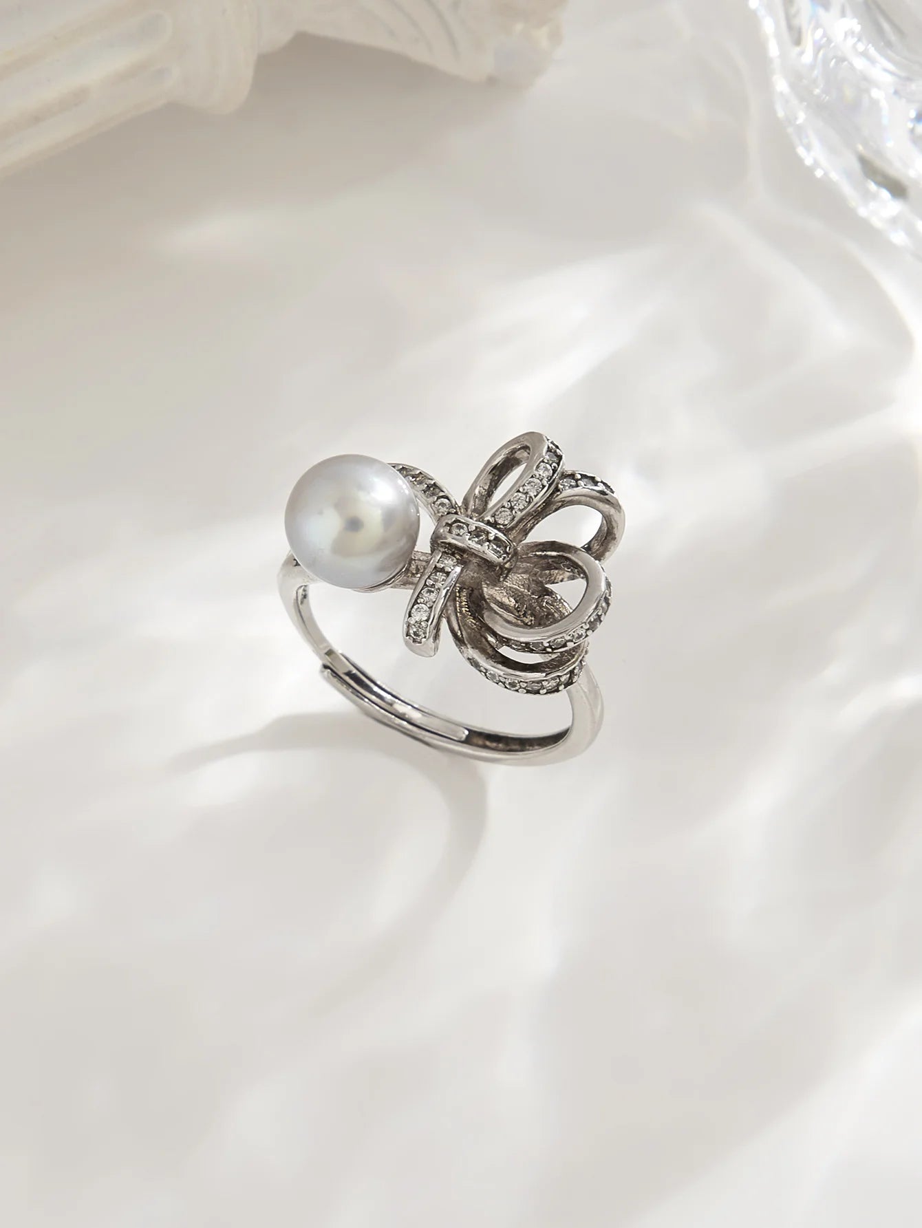 Pearl Ribbon Ring