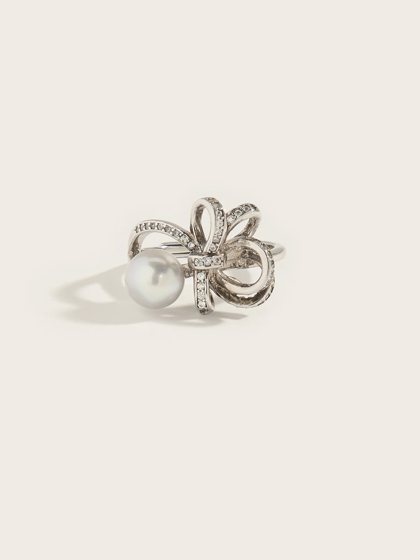 Pearl Ribbon Ring