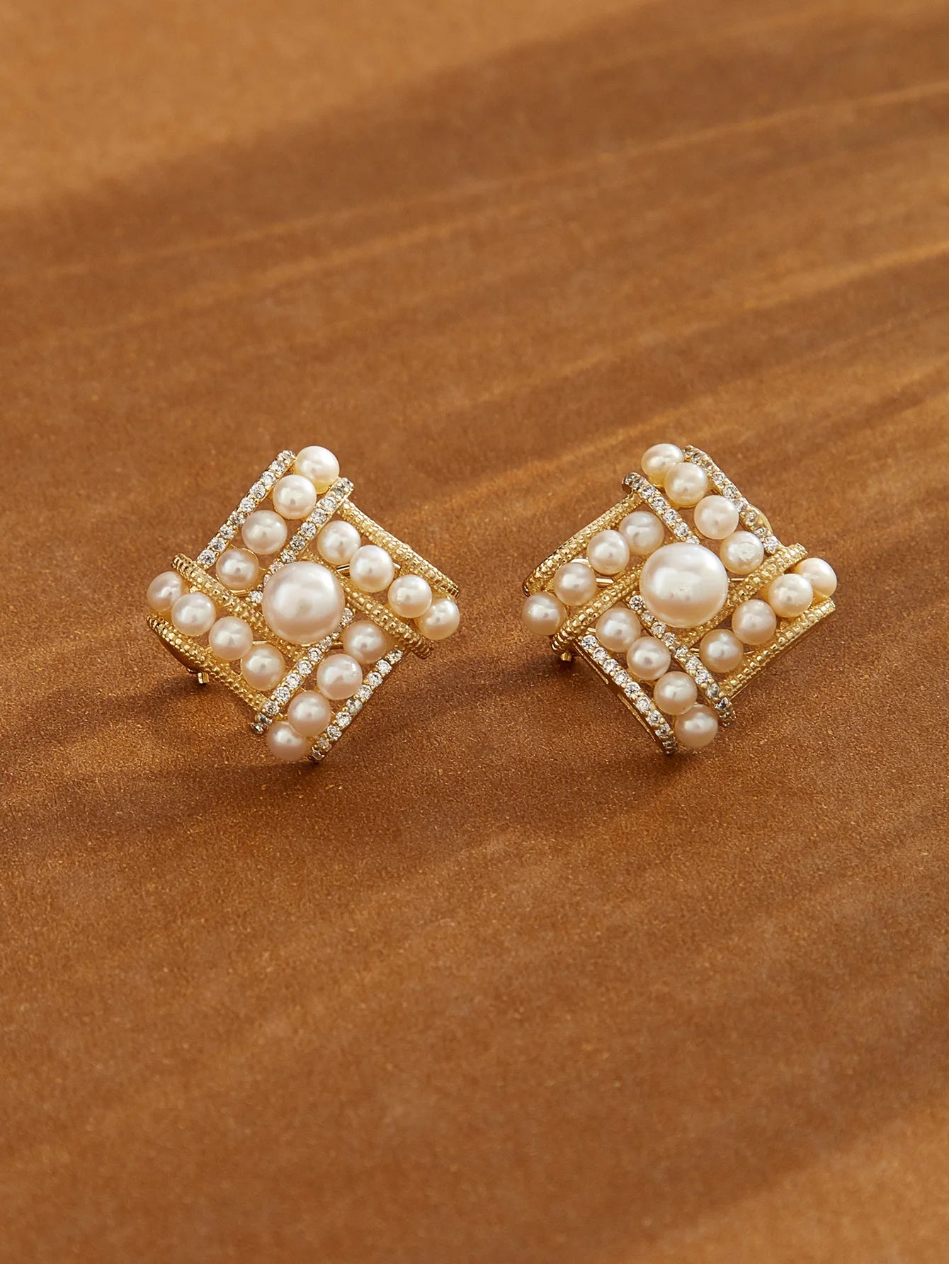 Lustre Mosaic Freshwater White Pearl Studs